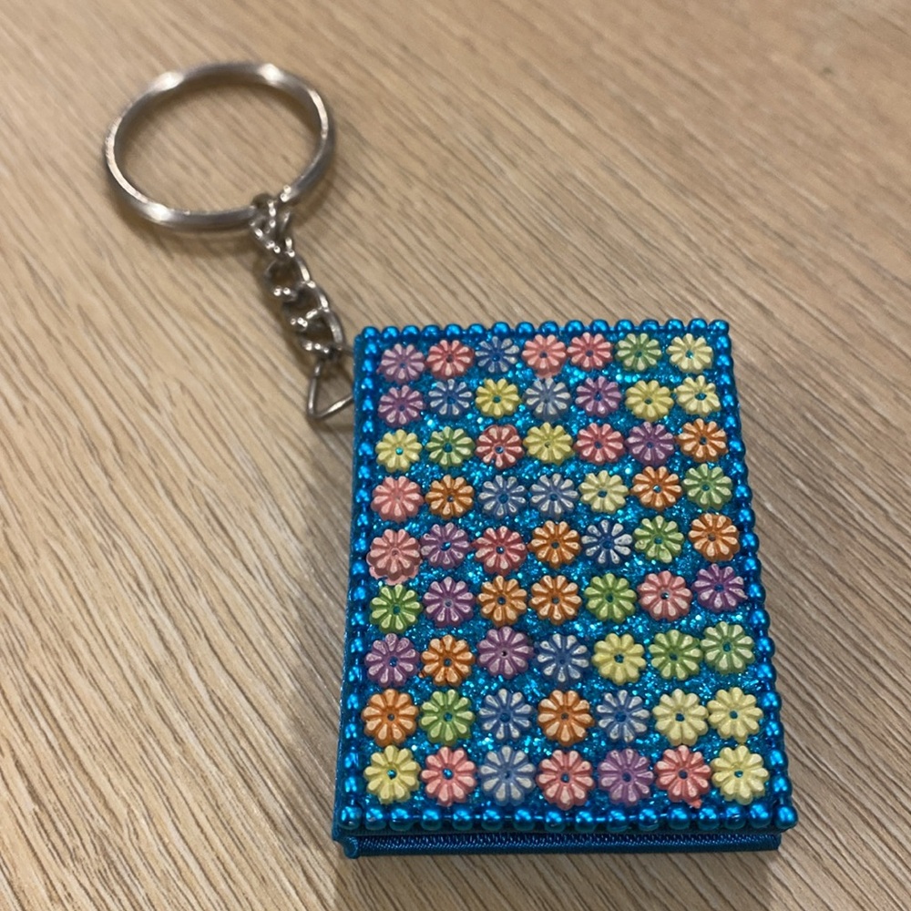2000s New Floral Pattern Sparkly Journal Keychain‎ with Blue Accents